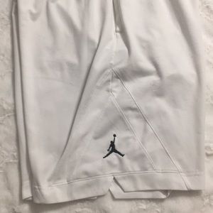 Jordan basketball shorts white
